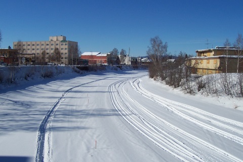 100_4407 On the way to downtown, I stopped and took a picture of the Chena river looking West.